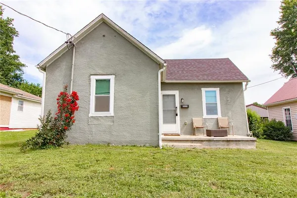 $129,000 | 1830 Poplar Street, Lexington, MO 64067