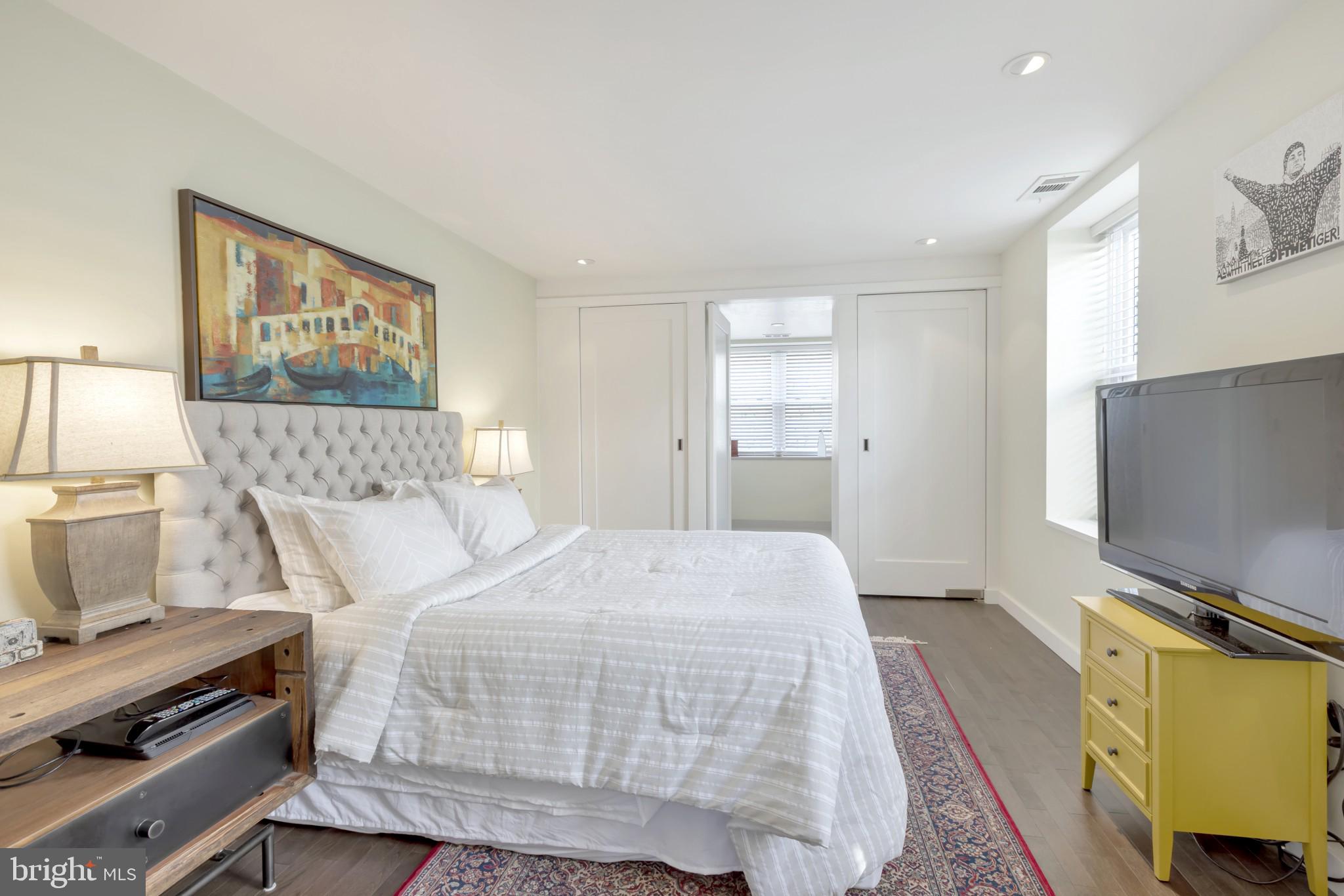 1737 Tasker Street Philadelphia, PA 19145 - Photo 20 of 41 Gallery Image 20