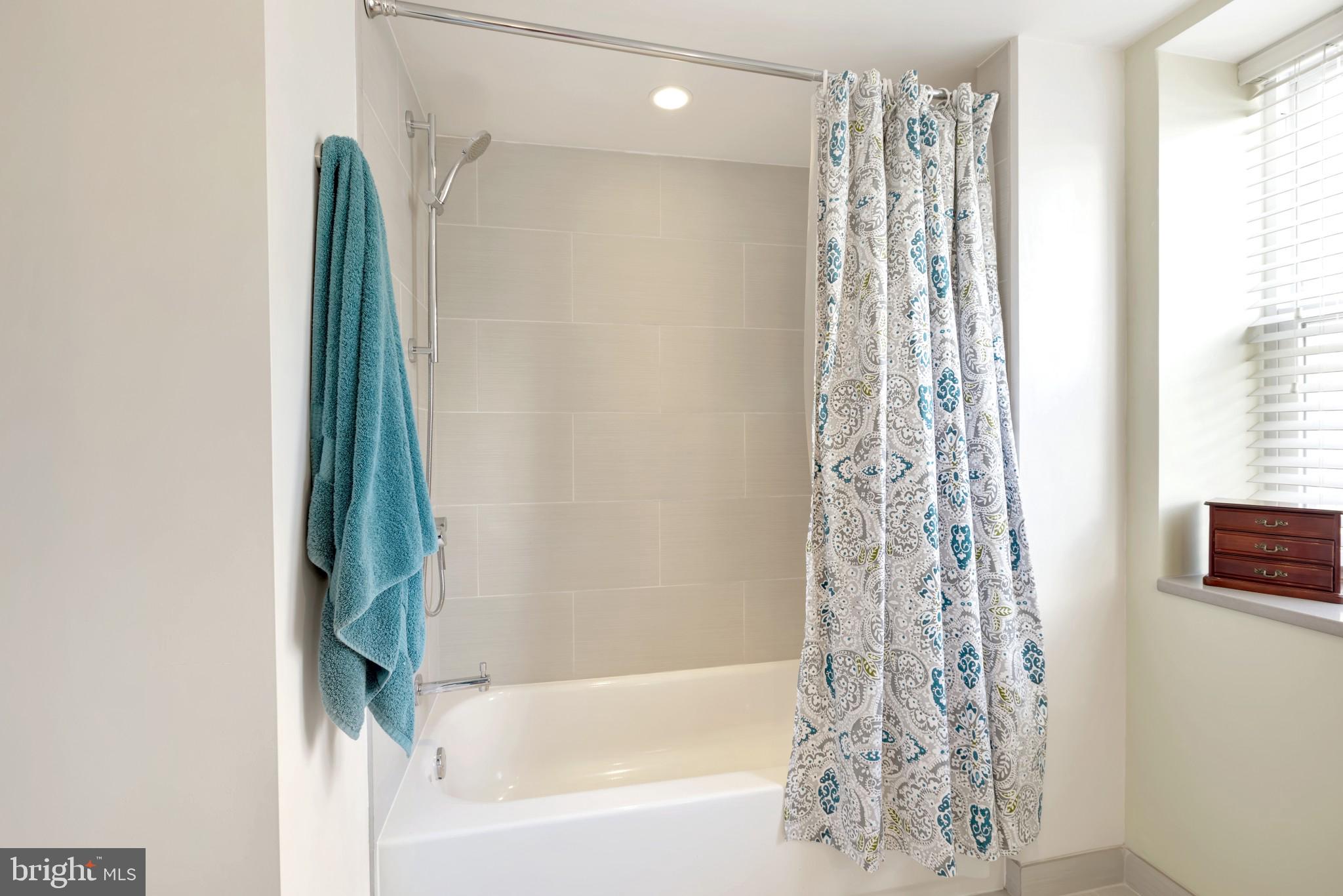 1737 Tasker Street Philadelphia, PA 19145 - Photo 22 of 41 Gallery Image 22