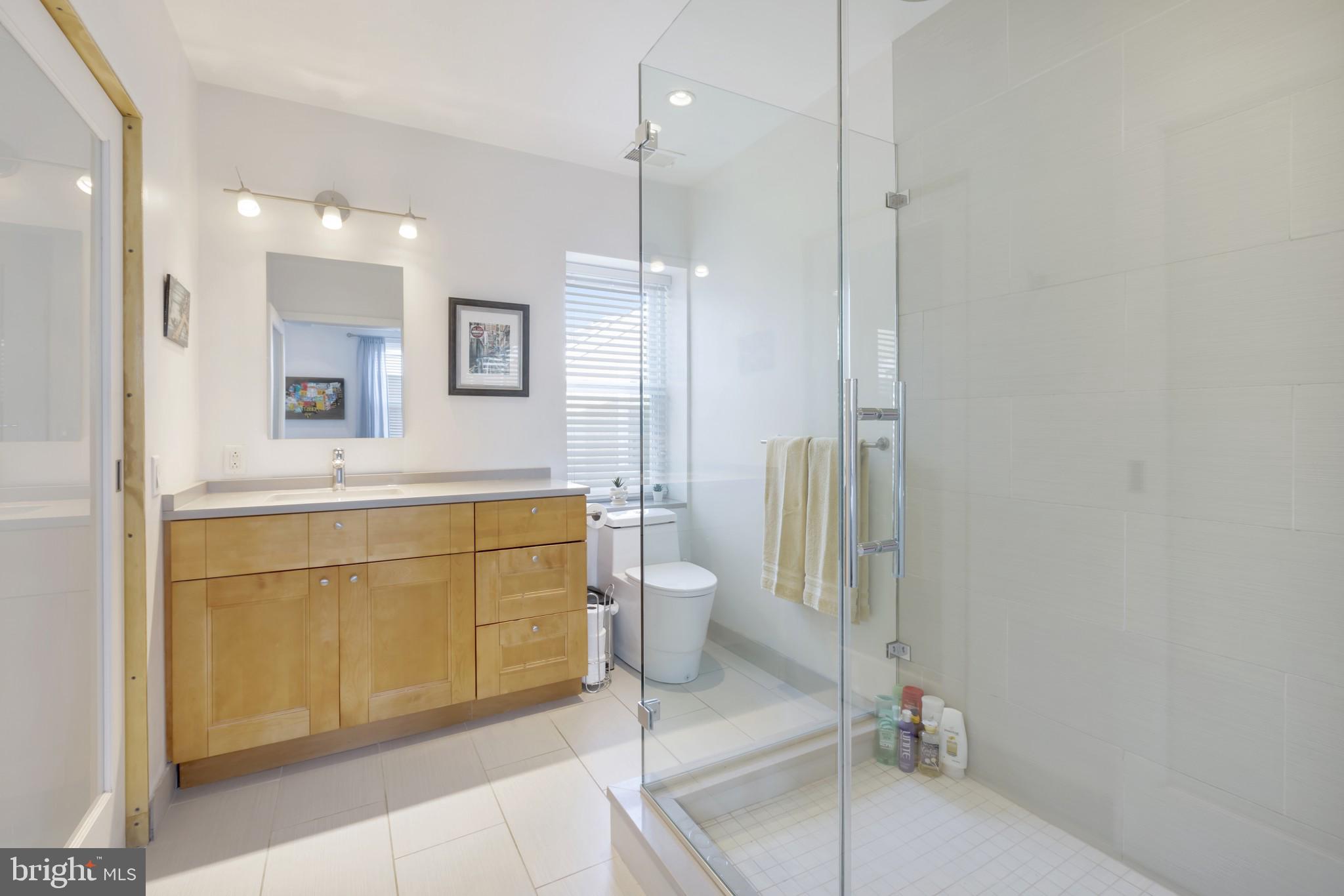 1737 Tasker Street Philadelphia, PA 19145 - Photo 26 of 41 Gallery Image 26
