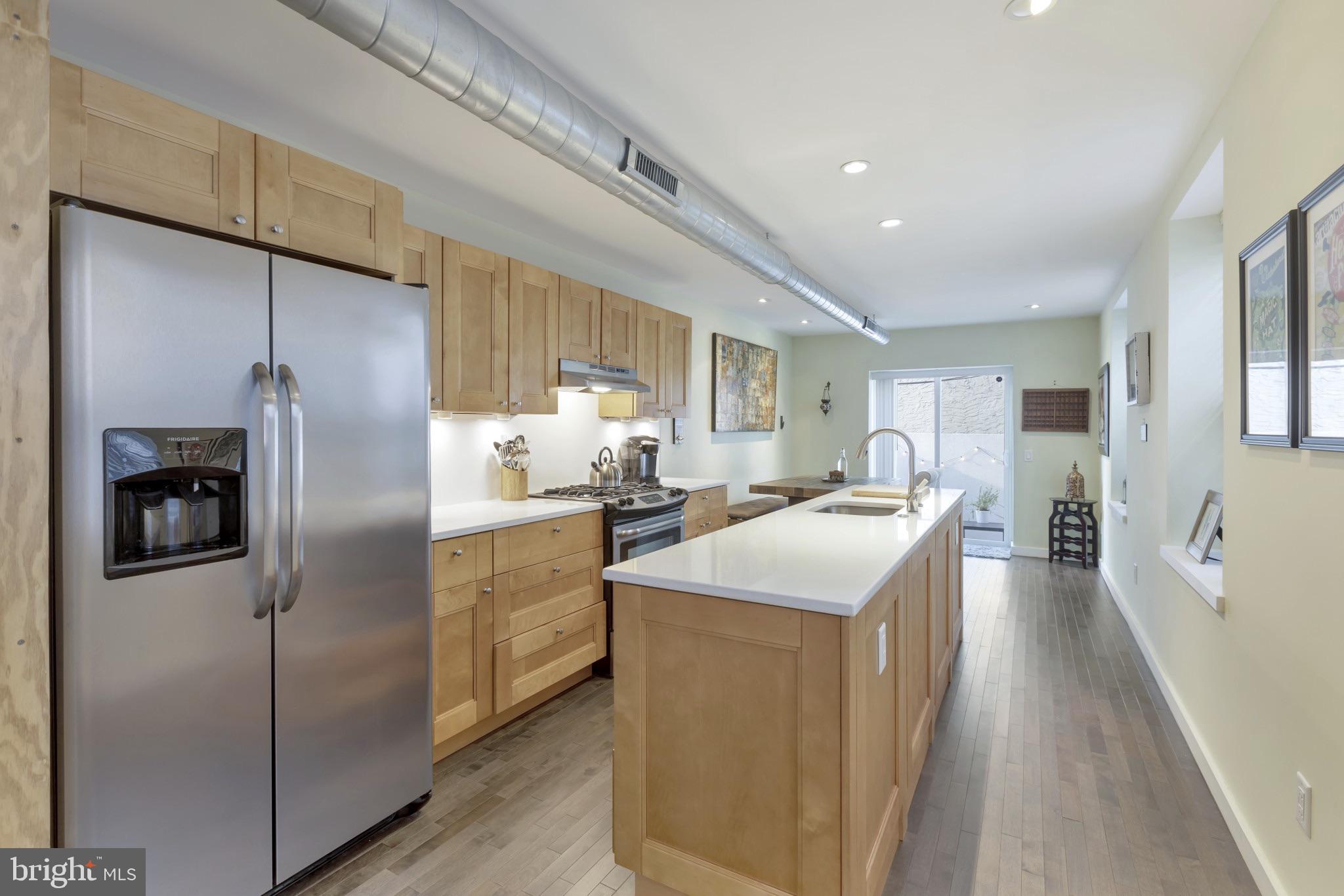 1737 Tasker Street Philadelphia, PA 19145 - Photo 7 of 41 Gallery Image 7