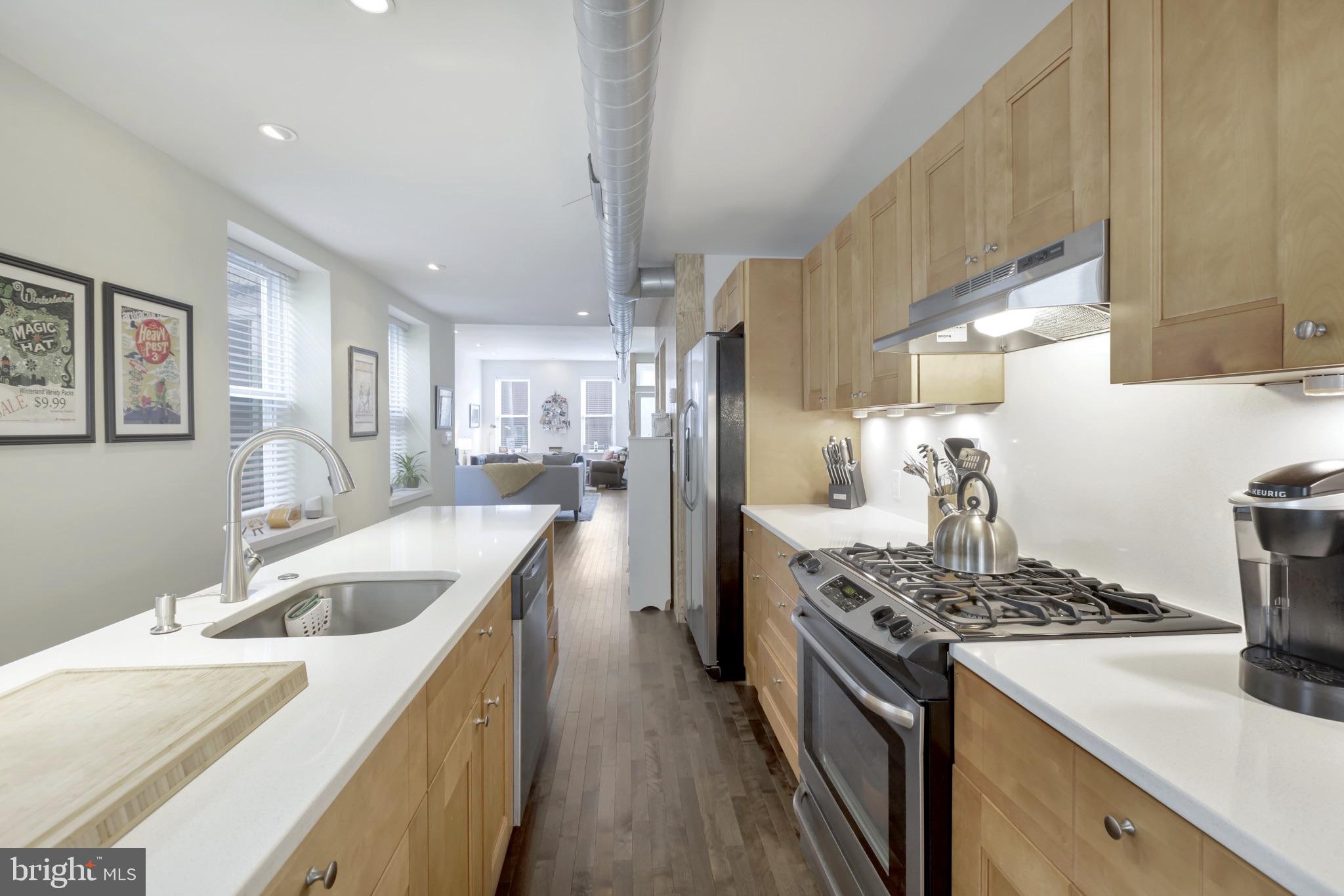 1737 Tasker Street Philadelphia, PA 19145 - Photo 9 of 41 Gallery Image 9