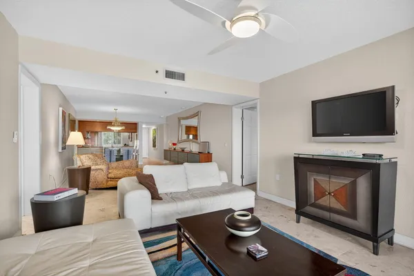 $7,500 | 401 Ocean Bluffs Boulevard, Unit 205, Jupiter, FL 33477