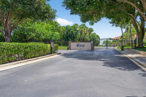 $7,500 | 401 Ocean Bluffs Boulevard, Unit 205, Jupiter, FL 33477