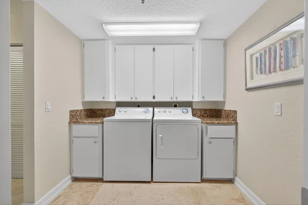 $7,500 | 401 Ocean Bluffs Boulevard, Unit 205, Jupiter, FL 33477