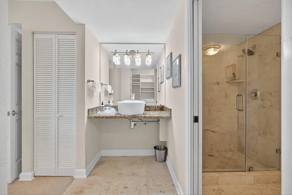 $7,500 | 401 Ocean Bluffs Boulevard, Unit 205, Jupiter, FL 33477