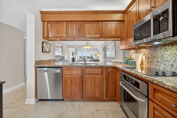 $7,500 | 401 Ocean Bluffs Boulevard, Unit 205, Jupiter, FL 33477