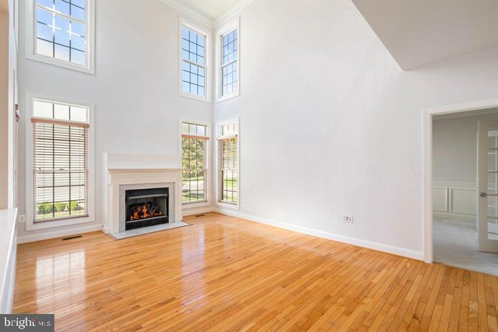 2038 Madrillon Road Vienna, VA 22182 - Photo 15 of 48 Gallery Image 15