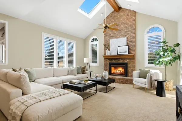 $1,125,000 | 4029 Broadmoor Circle, Naperville, IL 60564