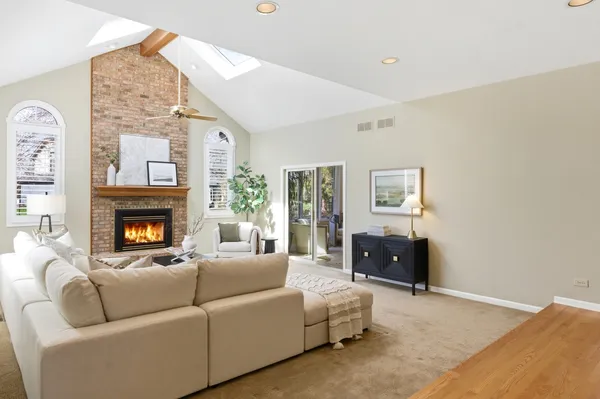 $1,125,000 | 4029 Broadmoor Circle, Naperville, IL 60564