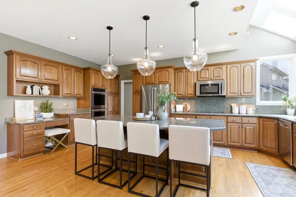 $1,125,000 | 4029 Broadmoor Circle, Naperville, IL 60564