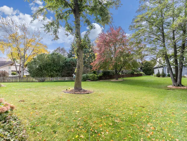 $1,125,000 | 4029 Broadmoor Circle, Naperville, IL 60564