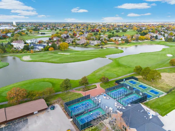 $1,125,000 | 4029 Broadmoor Circle, Naperville, IL 60564