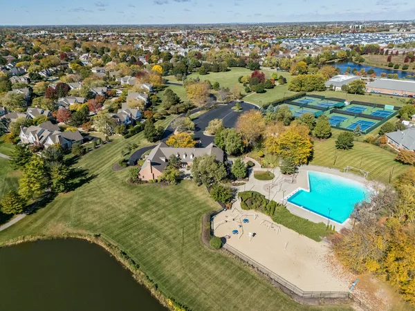 $1,125,000 | 4029 Broadmoor Circle, Naperville, IL 60564