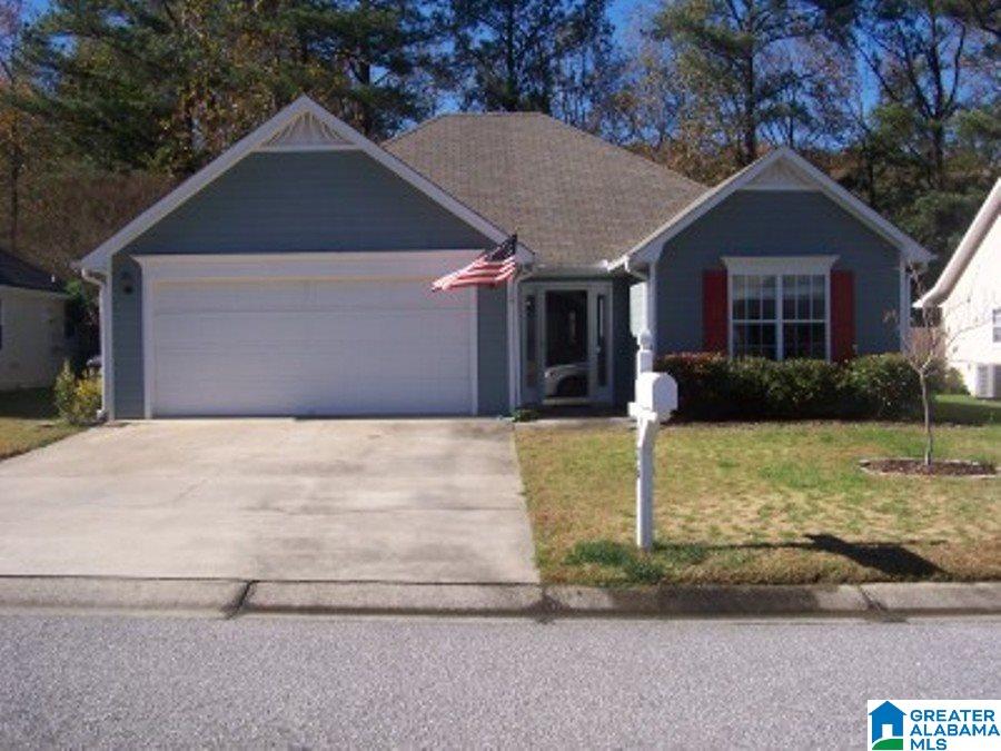 136 Lake Terrace Alabaster, AL 35007 - Photo 1 of 6