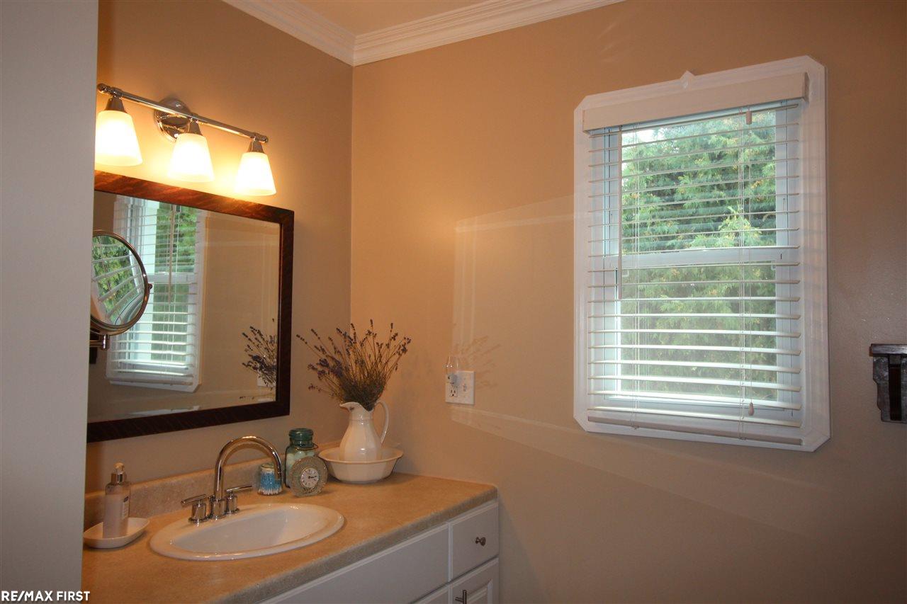 60061 Bates Road New Haven, MI 48048 - Photo 21 of 35 31329870-20.JPG