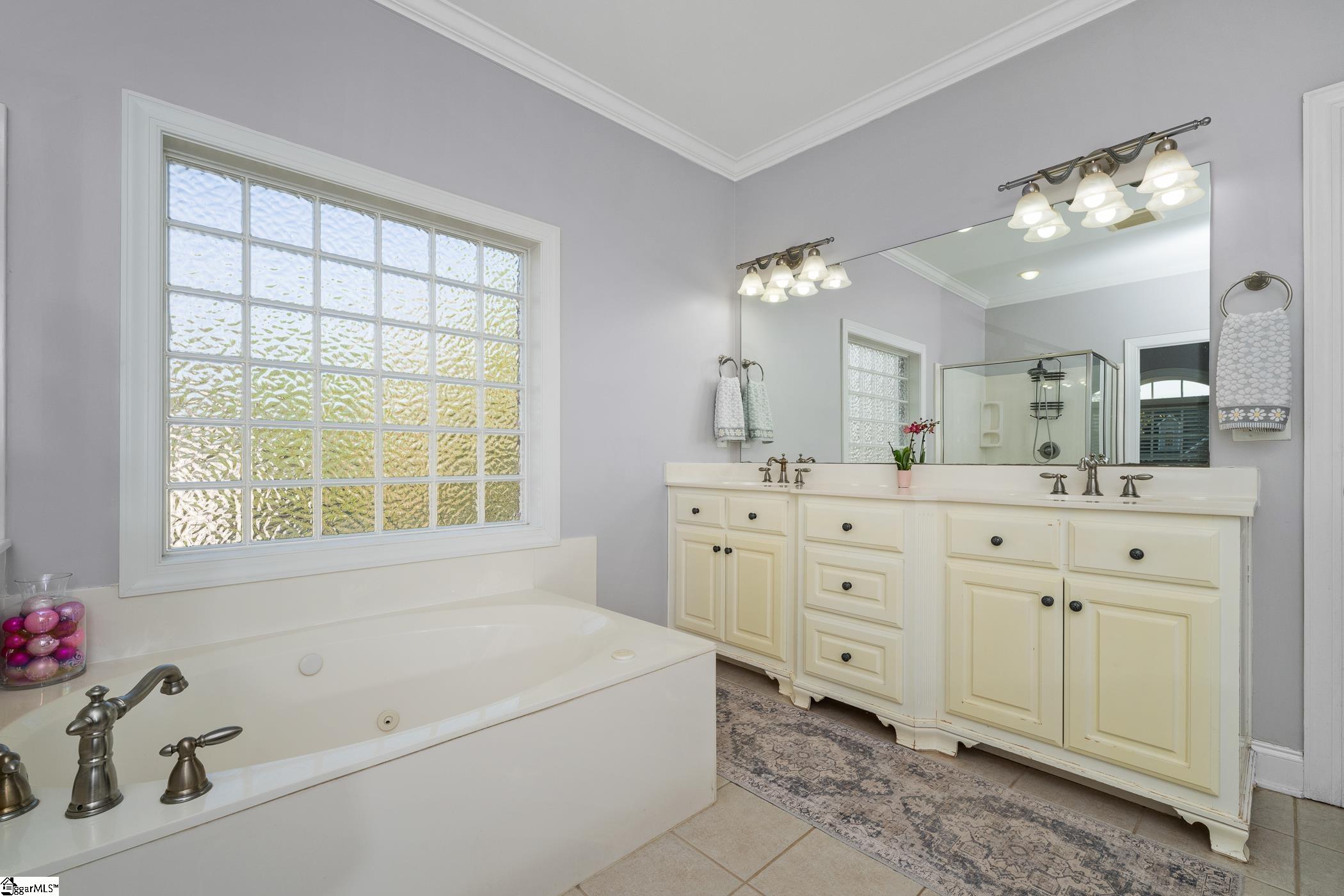 127 Warren Drive Easley, SC 29640 - Photo 23 of 49