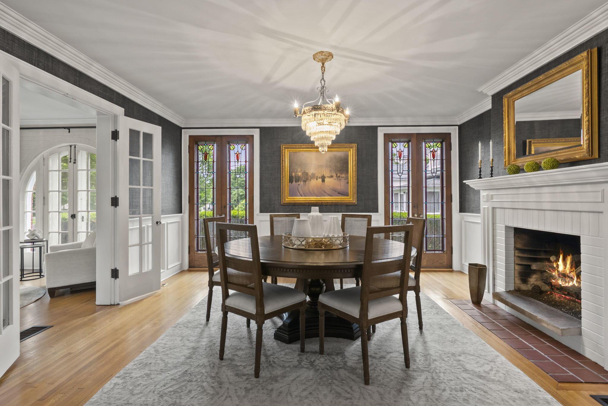 1875 Roxbury Road Upper Arlington, OH 43212 - Photo 26 of 97 Dining Room