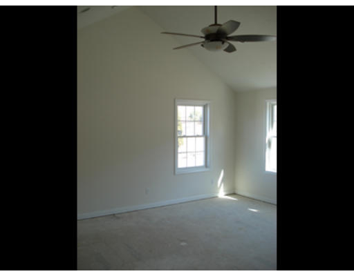 640 Southbridge Road Warren, MA 01083 - Photo 9 of 16