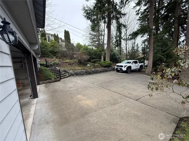 $3,500 | 10115 63rd Place West, Mukilteo, WA 98275