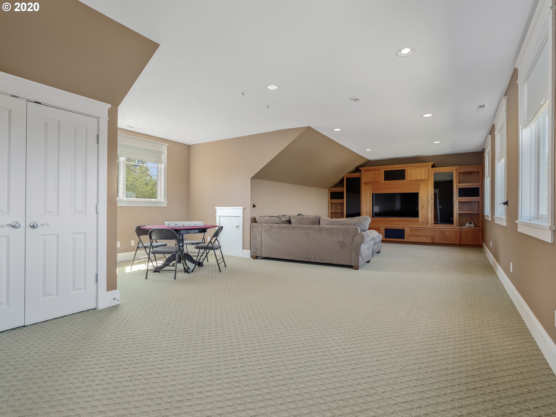 23885 Southwest Newland Road Wilsonville, OR 97070 - Photo 20 of 32 Gallery Image 20
