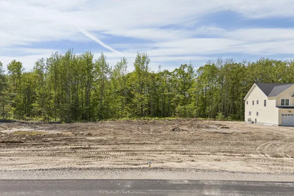$699,900 | Lot#12 Jasper Lane, Arundel, ME 04046