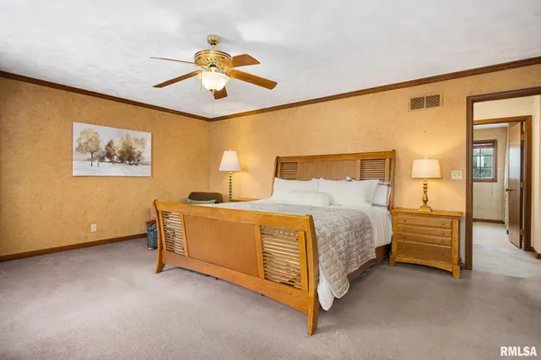$455,000 | 121 Woodcrest Avenue, Morton, IL 61550