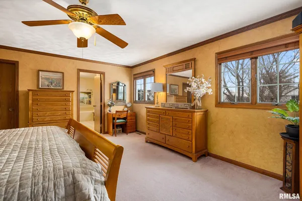 $455,000 | 121 Woodcrest Avenue, Morton, IL 61550