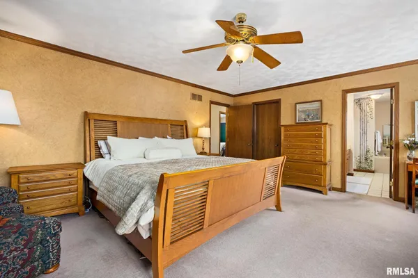 $455,000 | 121 Woodcrest Avenue, Morton, IL 61550