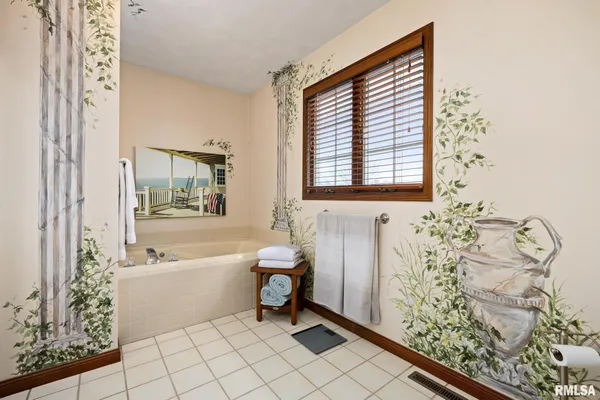 $455,000 | 121 Woodcrest Avenue, Morton, IL 61550