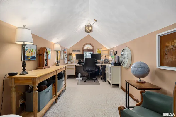 $455,000 | 121 Woodcrest Avenue, Morton, IL 61550