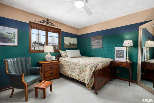 $455,000 | 121 Woodcrest Avenue, Morton, IL 61550