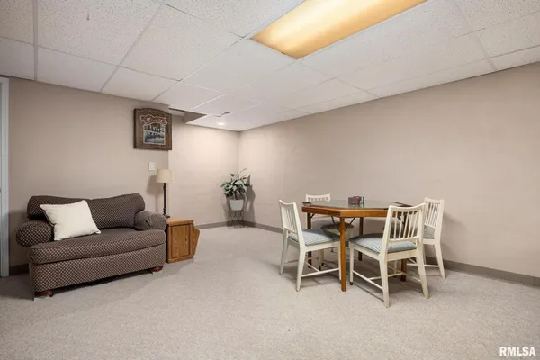 $455,000 | 121 Woodcrest Avenue, Morton, IL 61550