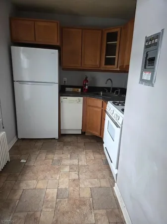 $1,950 | 26 High Street, Unit F, Fair Lawn, NJ 07410