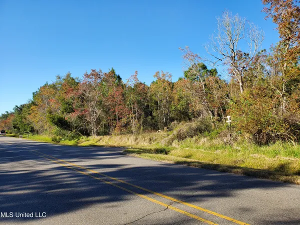 $24,000 | 3098 Washington Street, Bay St. Louis, MS 39520