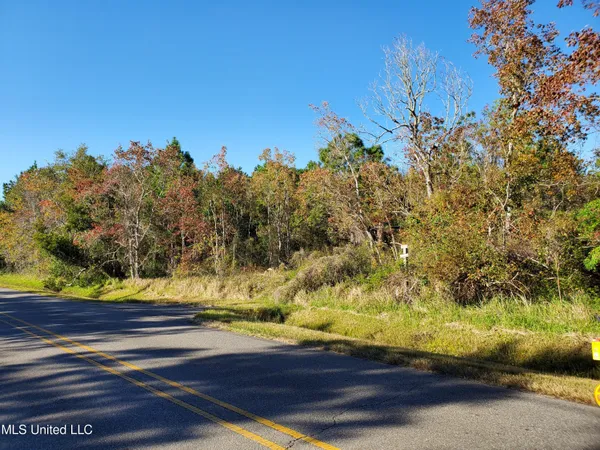 $24,000 | 3098 Washington Street, Bay St. Louis, MS 39520