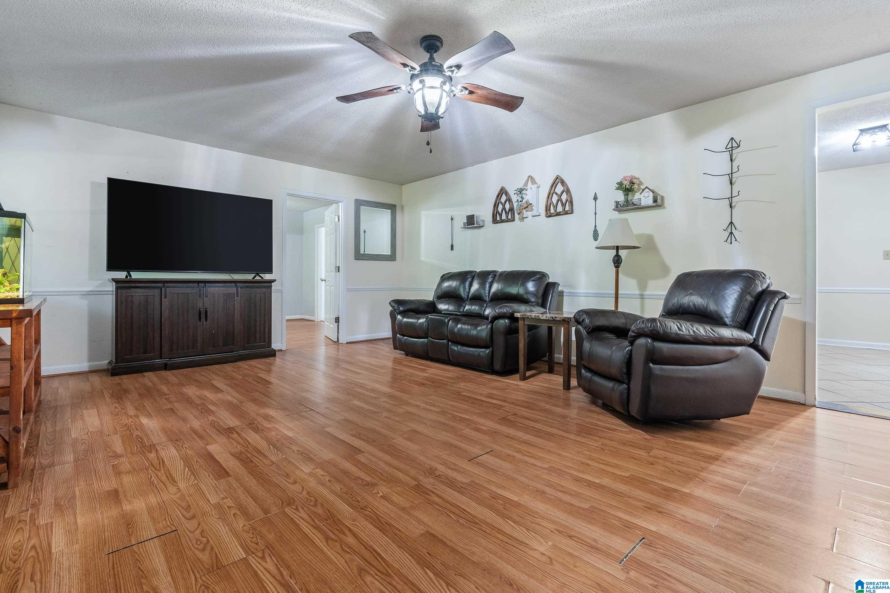 45 Viewpoint Circle Odenville, AL 35120 - Photo 7 of 32