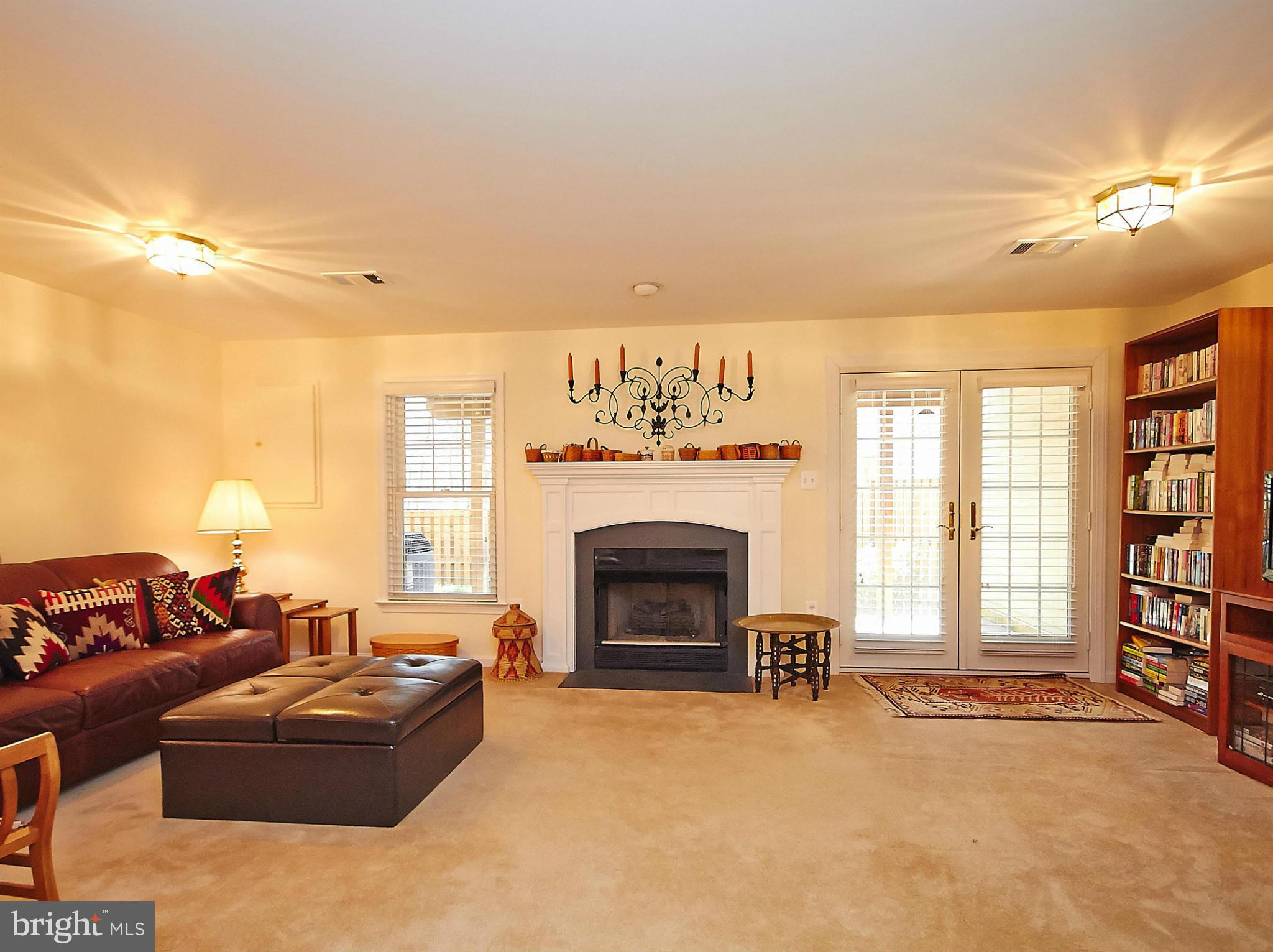 1259 Weatherstone Court Reston, VA 20194 - Photo 19 of 30 Family Room