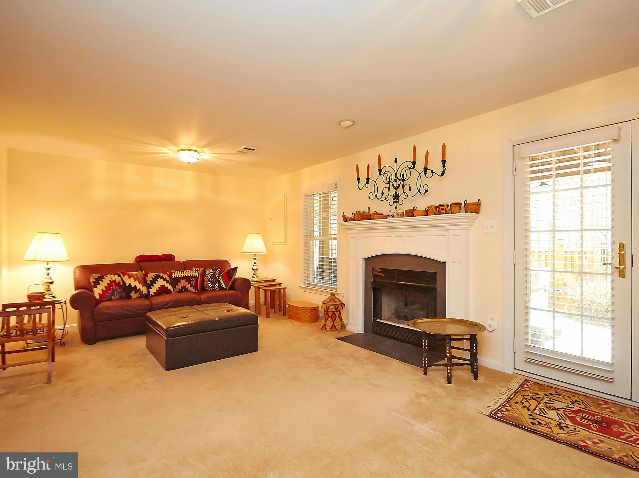 1259 Weatherstone Court Reston, VA 20194 - Photo 20 of 30 Family Room