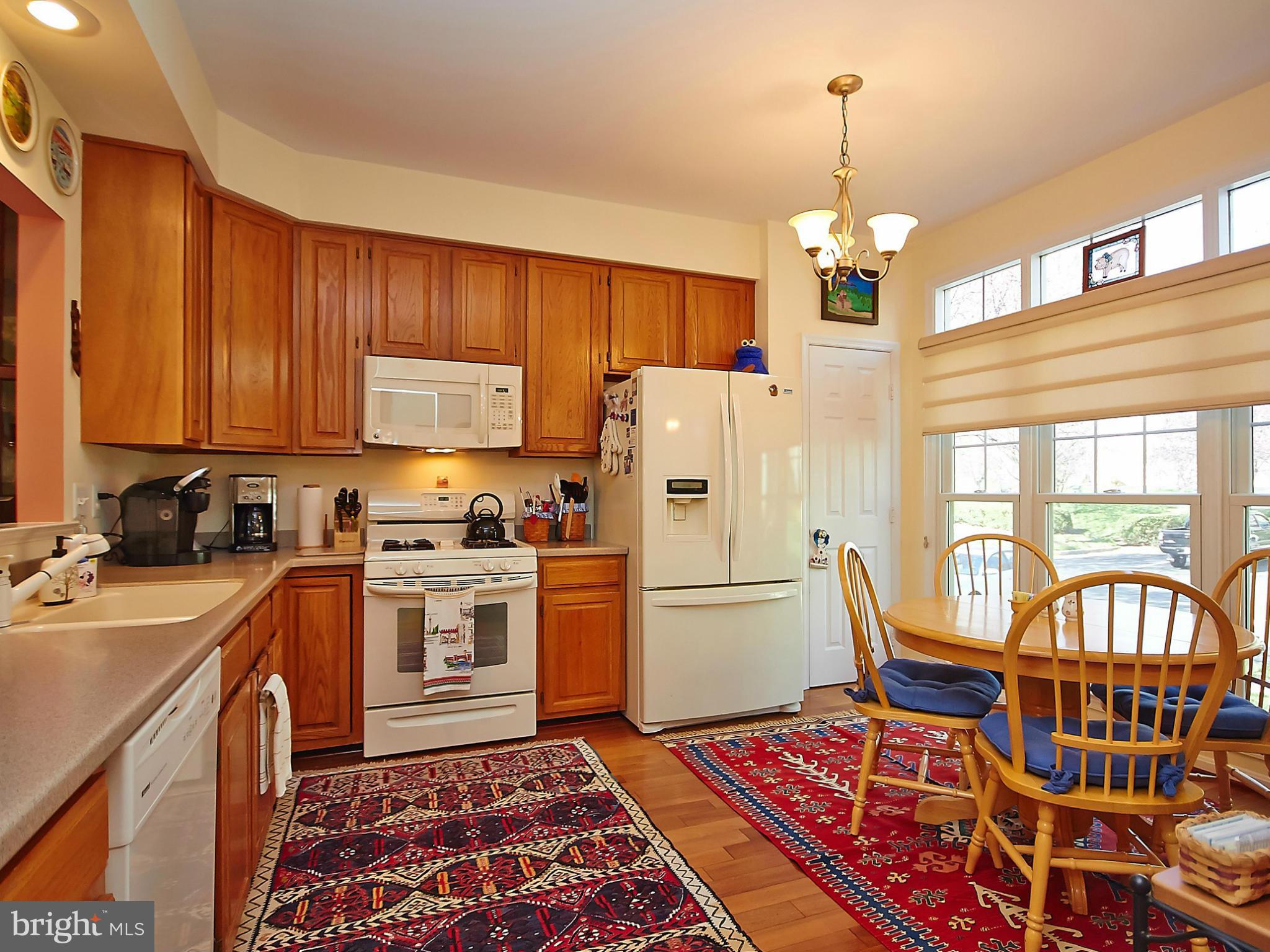 1259 Weatherstone Court Reston, VA 20194 - Photo 8 of 30 Kitchen