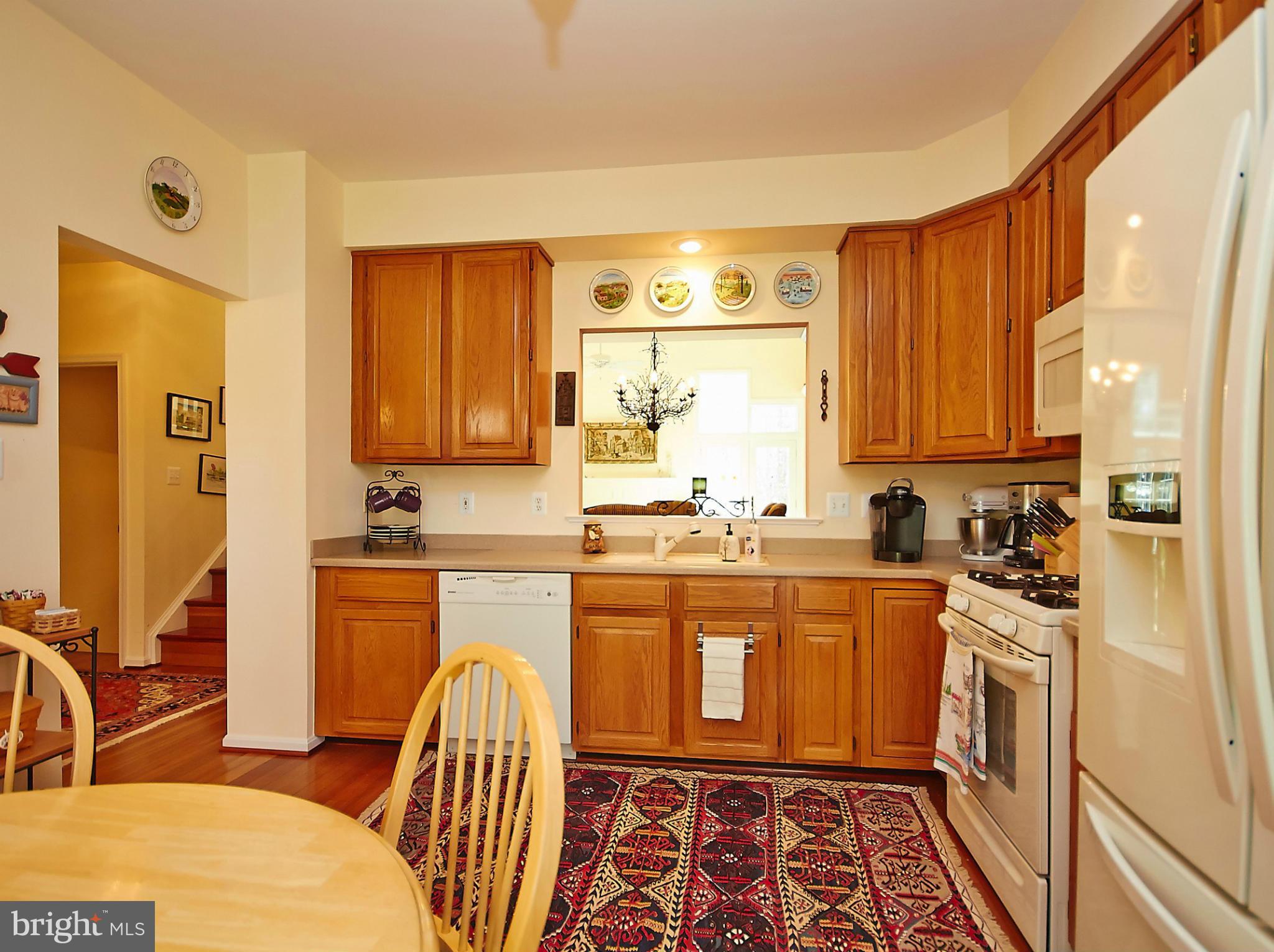 1259 Weatherstone Court Reston, VA 20194 - Photo 10 of 30 Kitchen