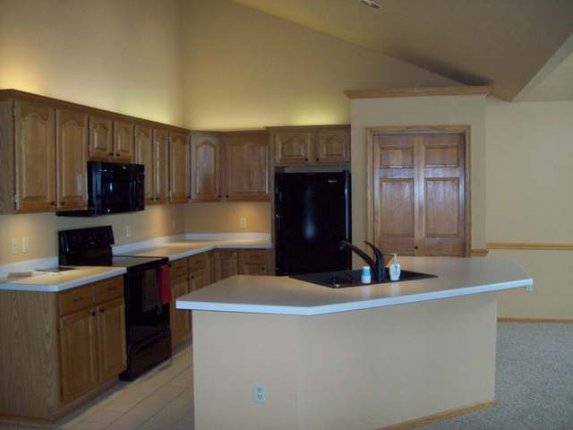 10017 Ridgewood Drive, Unit 9 Minocqua, WI 54548 - Photo 4 of 14 Gallery Image 4