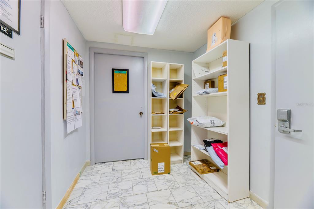 100 Pierce Street, Unit 1102 Clearwater, FL 33756 - Photo 42 of 45 a view of an entryway with wooden floor