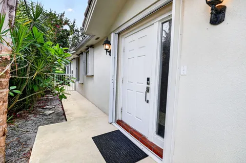 $460,000 | 2774 Livingston Lane, West Palm Beach, FL 33411