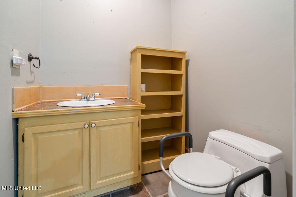 634 Beach Road Poplarville, MS 39470 - Photo 25 of 55 a7402772