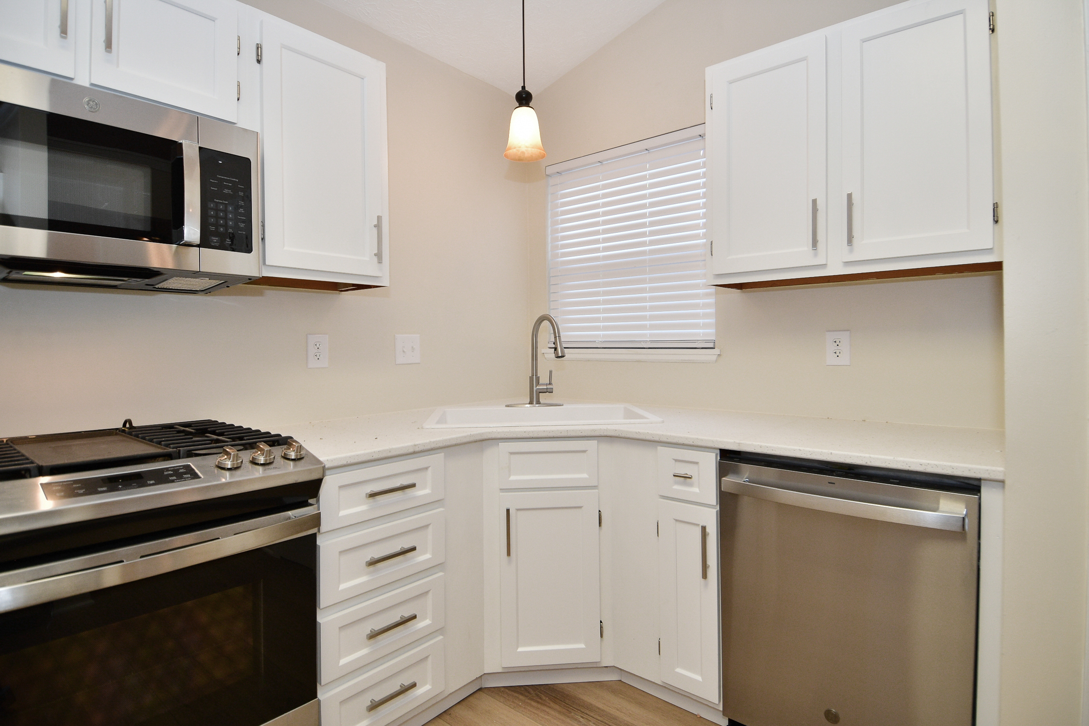 6830 Cherry Blossom E Drive Fishers, IN 46038 - Photo 15 of 49