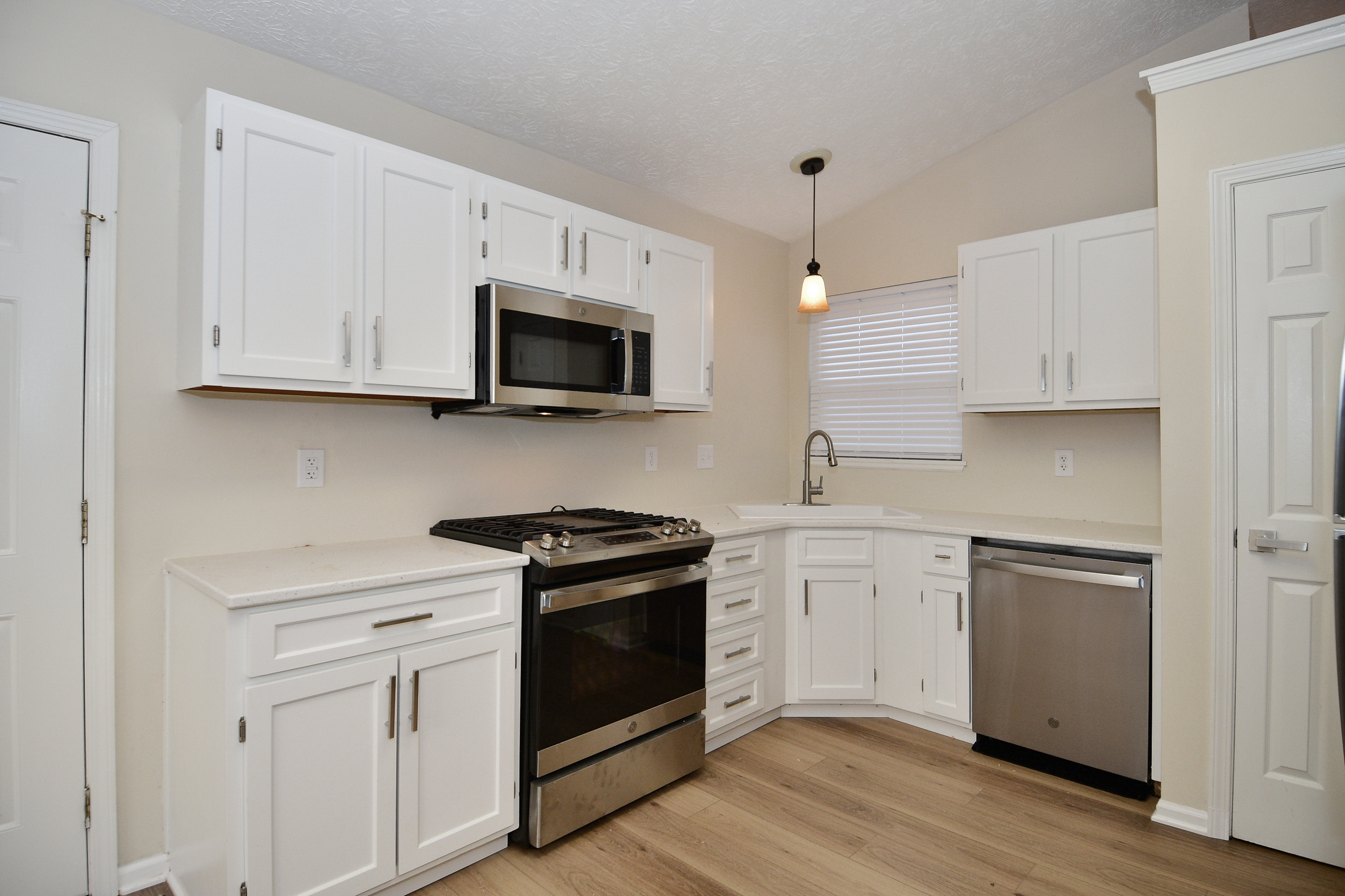 6830 Cherry Blossom E Drive Fishers, IN 46038 - Photo 16 of 49