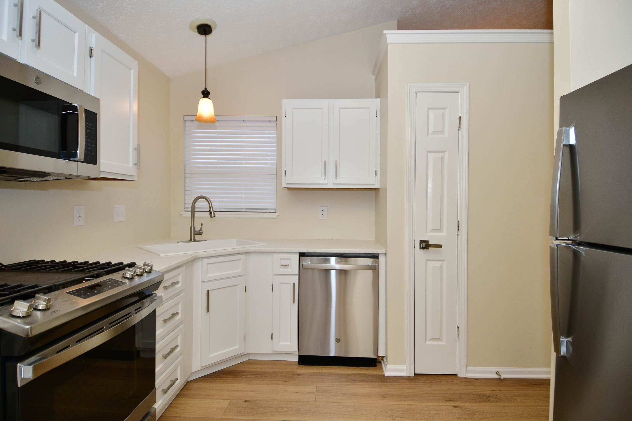 6830 Cherry Blossom E Drive Fishers, IN 46038 - Photo 17 of 49