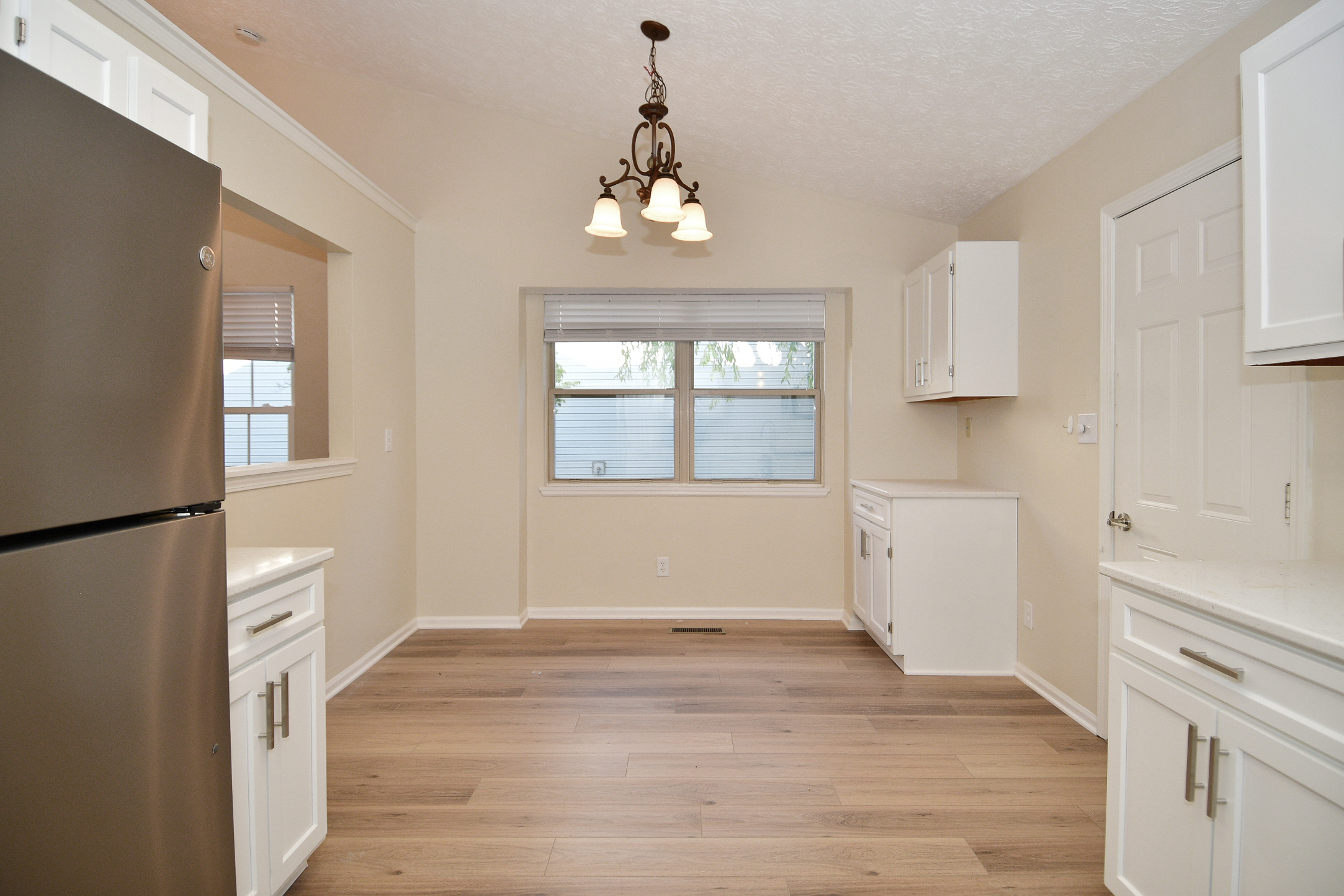 6830 Cherry Blossom E Drive Fishers, IN 46038 - Photo 19 of 49