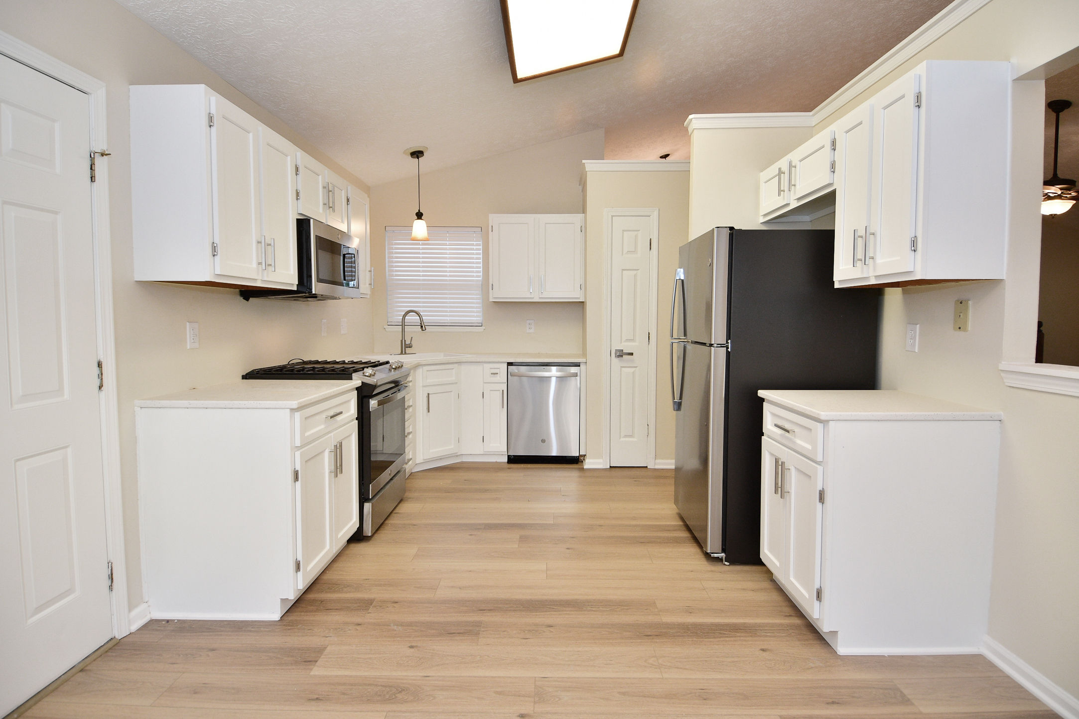 6830 Cherry Blossom E Drive Fishers, IN 46038 - Photo 21 of 49